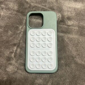 iphonee 13 pro octobuddy case